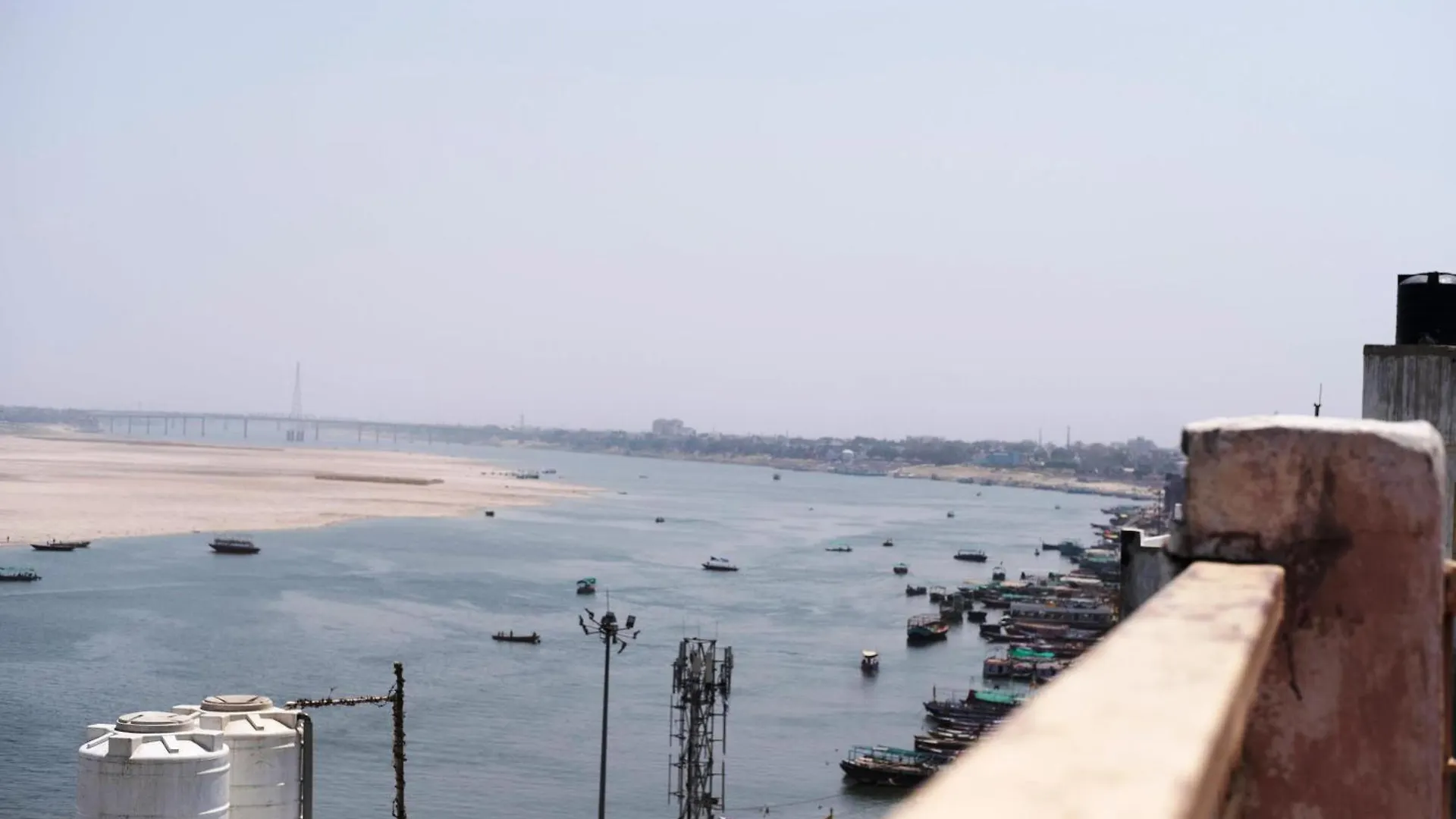 בית הארחה Om Rest House D24 32A, Pandey Ghat, Bengali Tola, Varanasi, Utter Pradesh