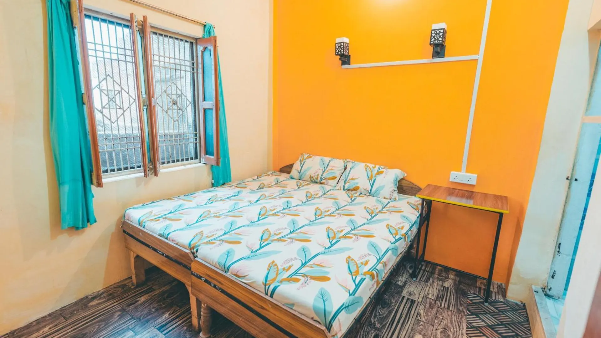 בית הארחה Om Rest House D24 32A, Pandey Ghat, Bengali Tola, Varanasi, Utter Pradesh