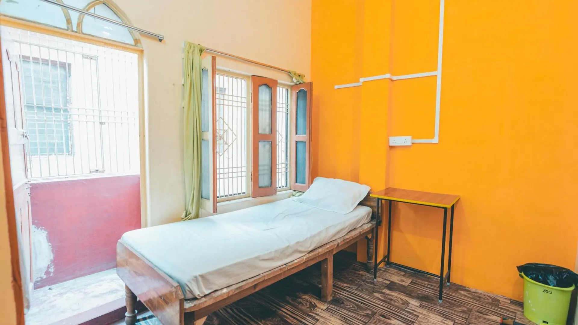בית הארחה Om Rest House D24 32A, Pandey Ghat, Bengali Tola, Varanasi, Utter Pradesh