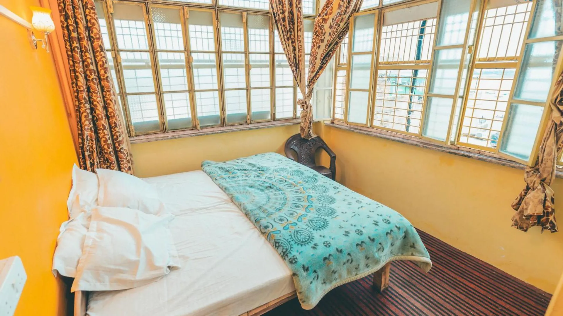 Om Rest House D24 32A, Pandey Ghat, Bengali Tola, Varanasi, Utter Pradesh בית הארחה ורנאסי